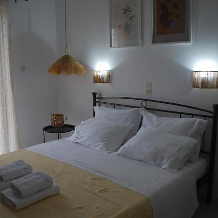 Sunset Rooms Agia Marina  المظهر الخارجي الصورة
