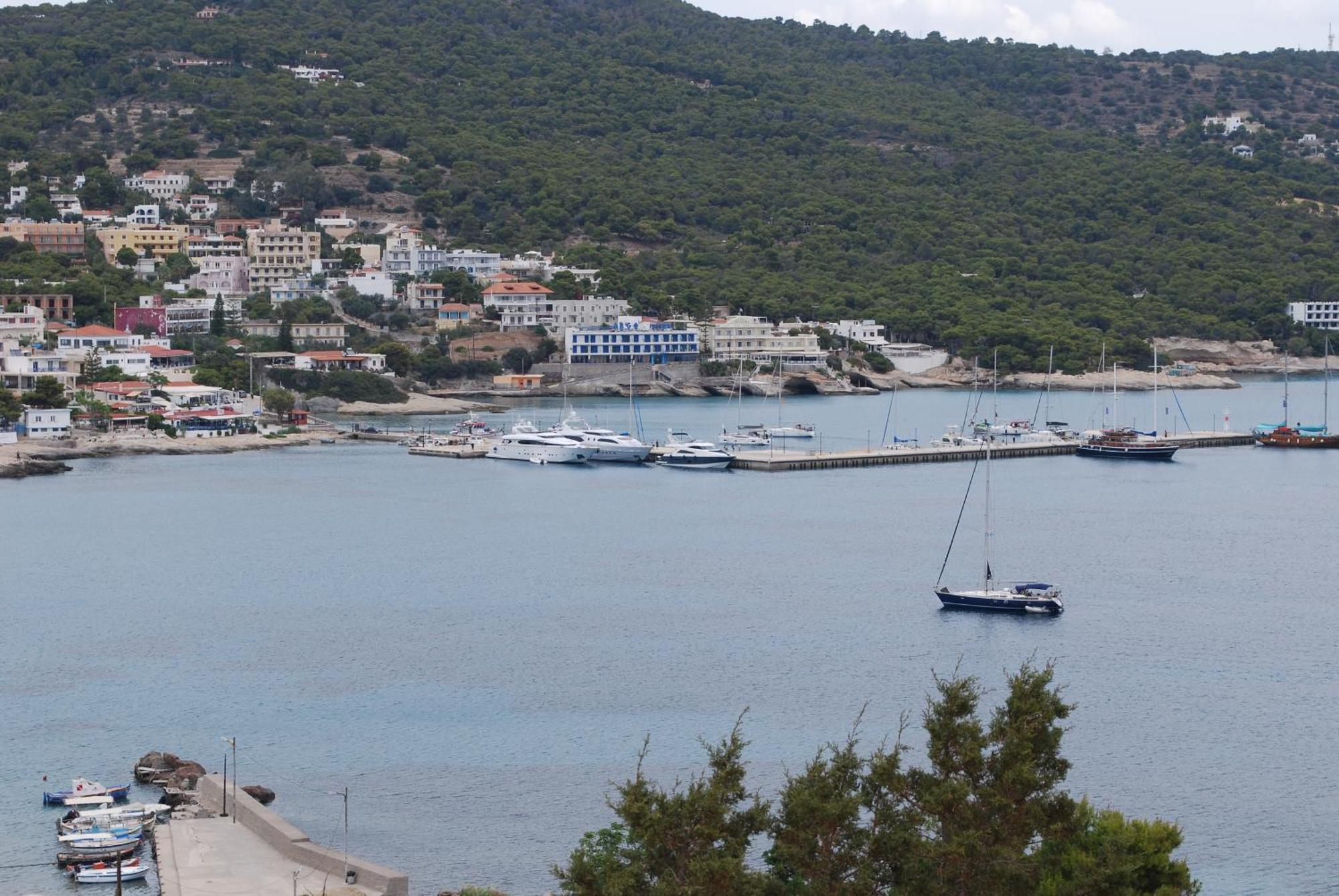 Sunset Rooms Agia Marina  المظهر الخارجي الصورة