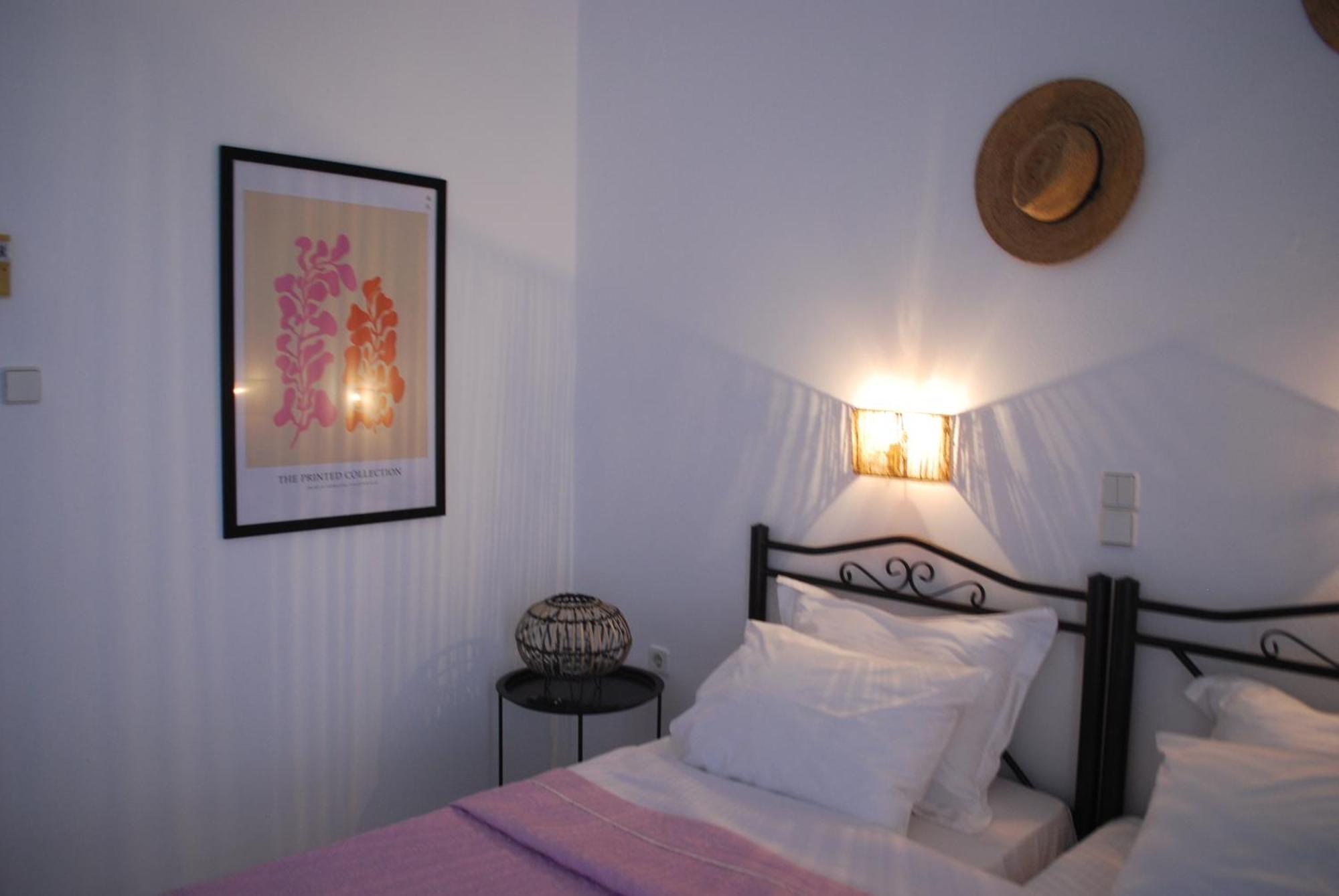 Sunset Rooms Agia Marina  المظهر الخارجي الصورة